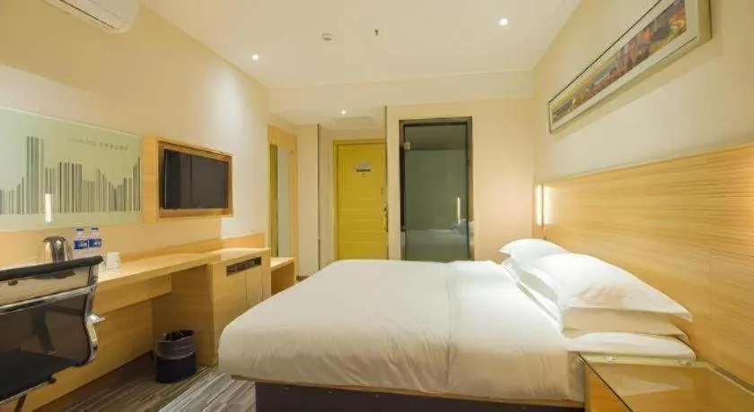 Bed in City Comfort Inn Wuhan Guanggu Textile University