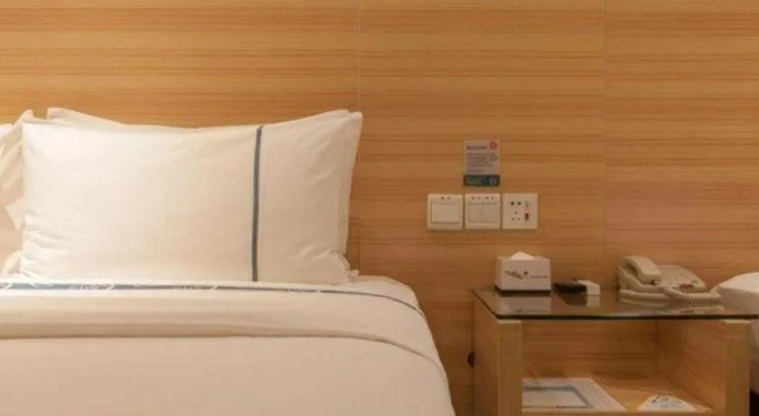 Bed in City Comfort Inn Wuhan Guanggu Textile University