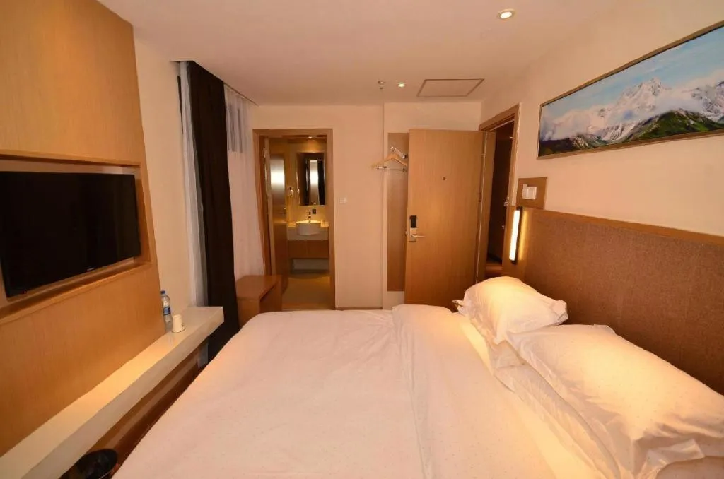 Bed in City Comfort Inn Wuhan Jianghan Road Liuduqiao Metro Station