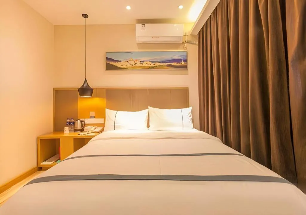 Bed in City Comfort Inn Wuhan Jianghan Road Liuduqiao Metro Station