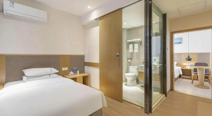 Bed in City Comfort Inn Wuhan Jianghan Road Liuduqiao Metro Station