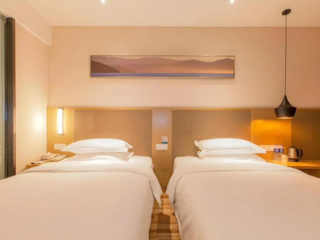 Bed in City Comfort Inn Wuhan Jianghan Road Liuduqiao Metro Station