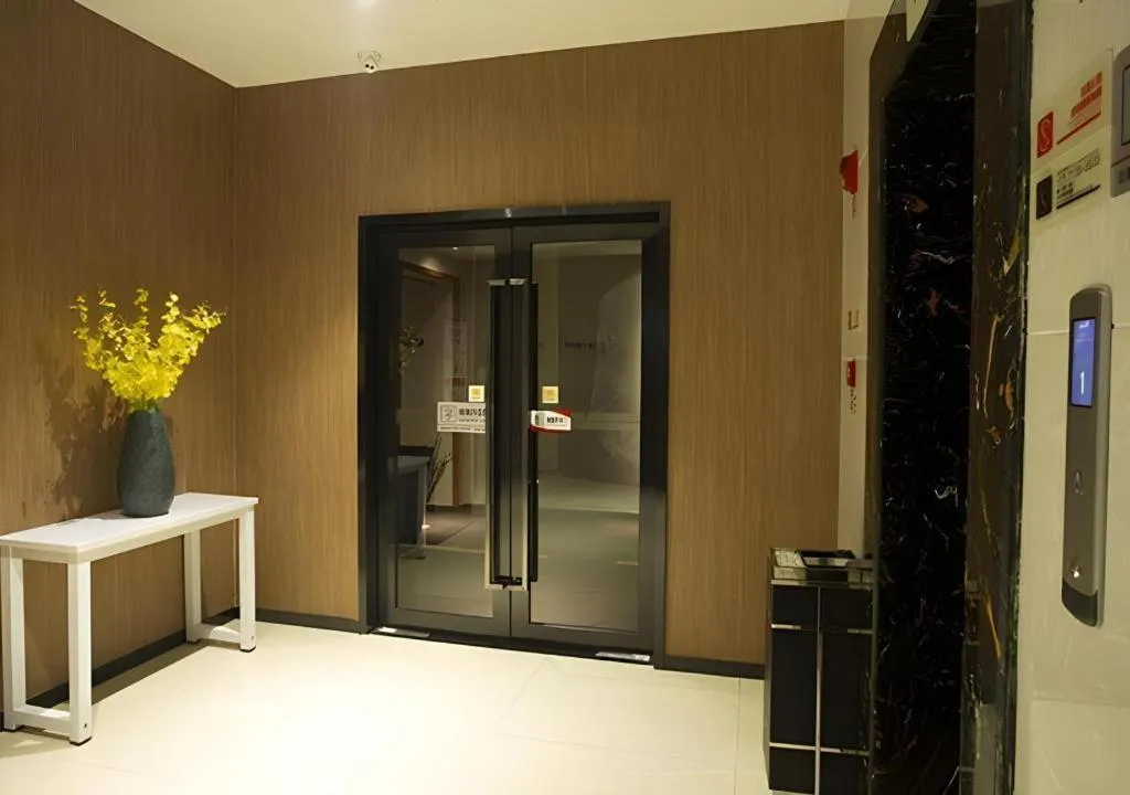 Jtour Inn Huanggang Wuxue City Square