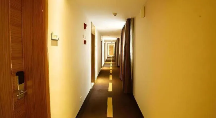 Jtour Inn Huanggang Wuxue City Square