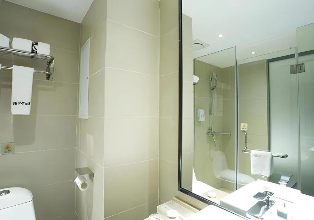 Jtour Inn Huanggang Wuxue City Square