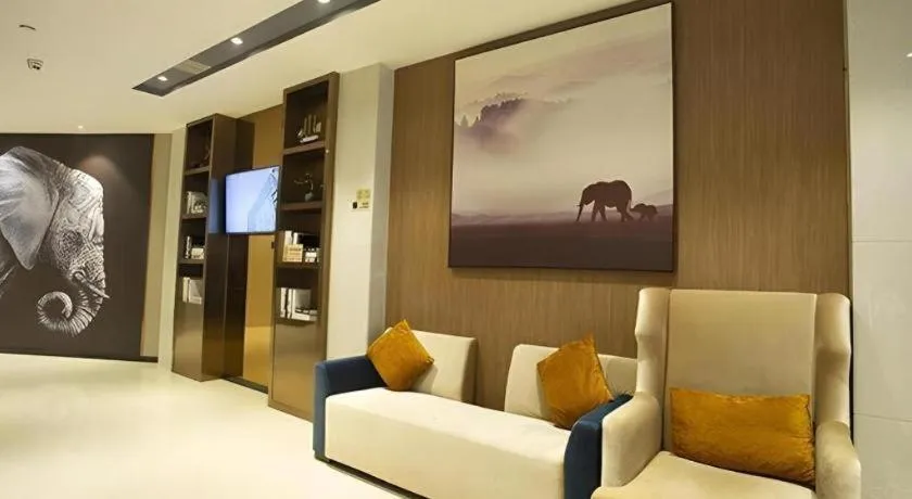 Bed in Jtour Inn Huanggang Wuxue City Square