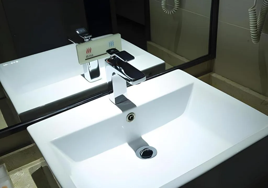 Jtour Inn Huanggang Wuxue City Square