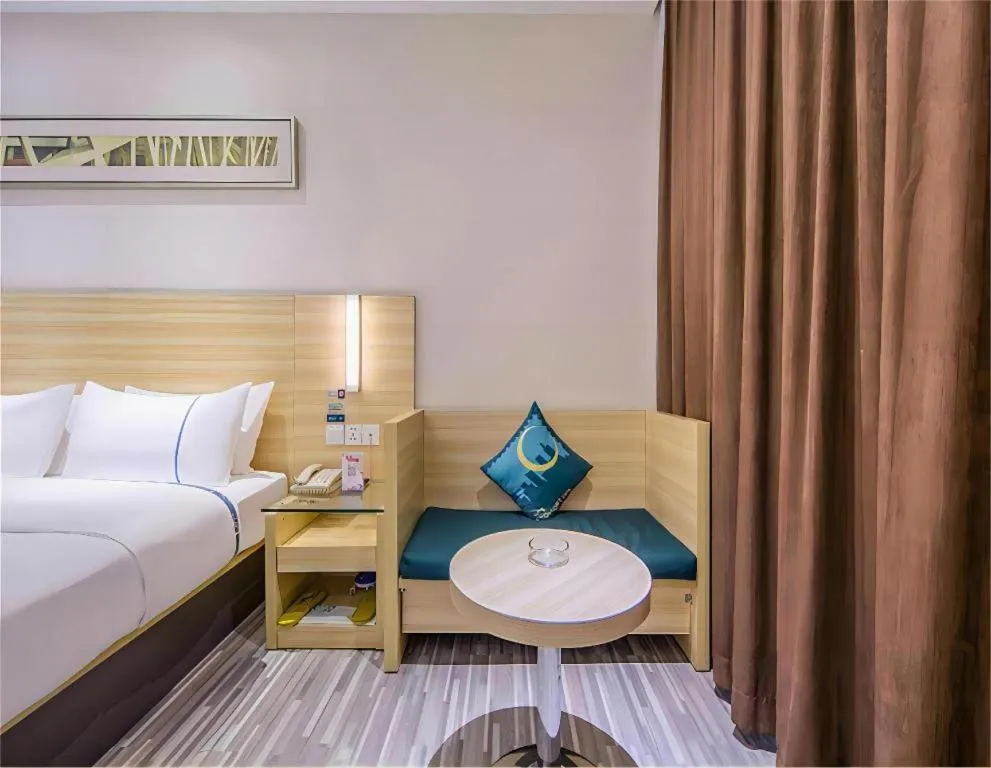 Bed in City Comfort Inn Hankou Railway Station Tangjiadun Wanda Plaza