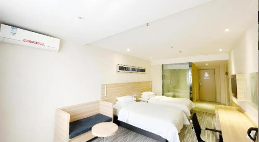 Bed in City Comfort Inn Hankou Railway Station Tangjiadun Wanda Plaza