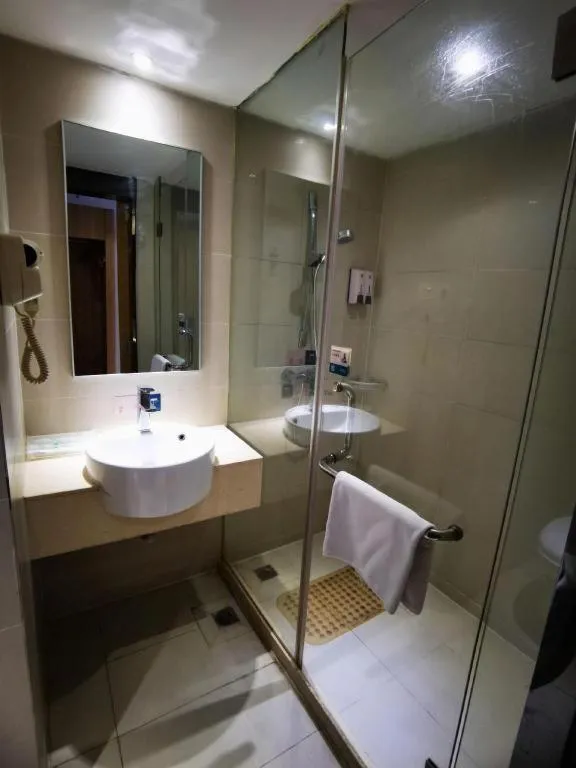 City Comfort Inn Wuhan Sports Center Sanjiaohu Metro Station