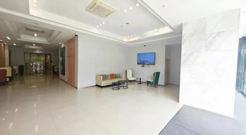 City Comfort Inn Wuhan Sports Center Sanjiaohu Metro Station