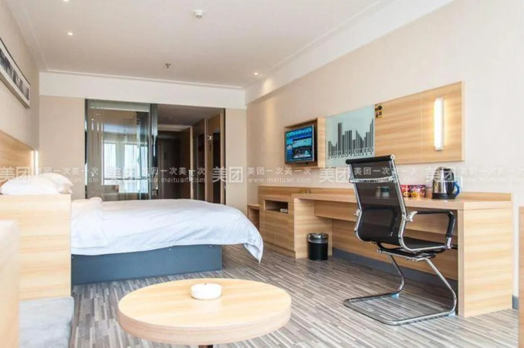 Bed in City Comfort Inn Wuhan Sports Center Sanjiaohu Metro Station