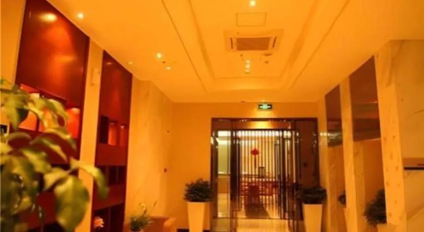 City Comfort Inn Wuhan Sports Center Sanjiaohu Metro Station