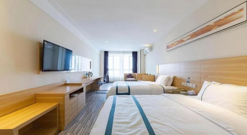 Bed in City Comfort Inn Wuhan Sports Center Sanjiaohu Metro Station