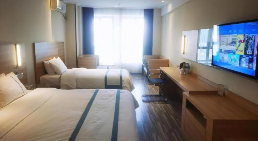 Bed in City Comfort Inn Wuhan Sports Center Sanjiaohu Metro Station