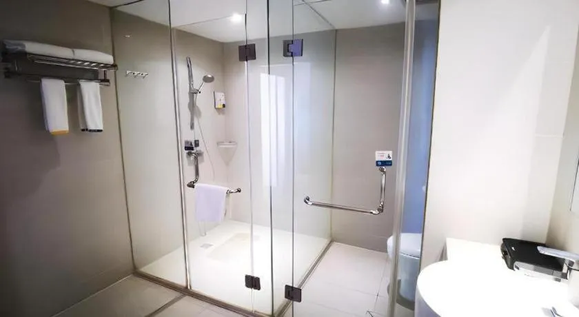 City Comfort Inn Wuhan Sports Center Sanjiaohu Metro Station