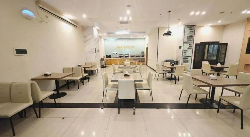 City Comfort Inn Wuhan Sports Center Sanjiaohu Metro Station