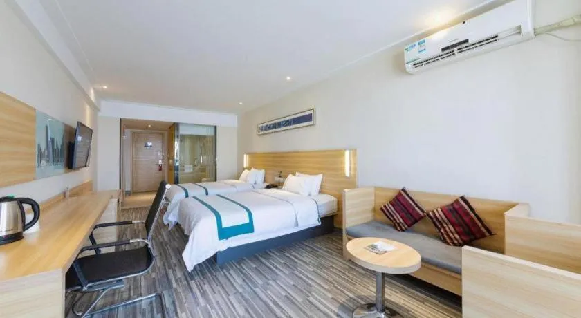 Bed in City Comfort Inn Wuhan Sports Center Sanjiaohu Metro Station