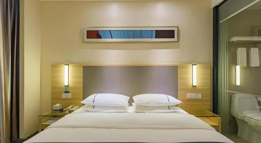 Bed in City Comfort Inn Guangzhou Tower Kecun Metro Station Dunhe