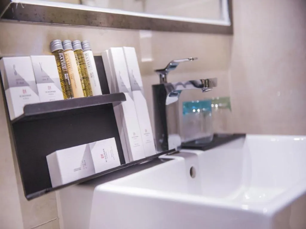 Borrman Hotel Guilin High-speed Railway North Station Evergrande Plaza