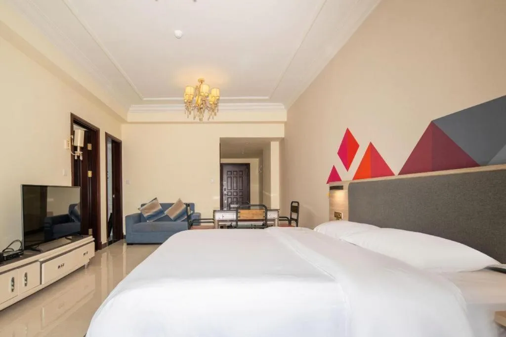 Bed in Borrman Hotel Guilin High-speed Railway North Station Evergrande Plaza