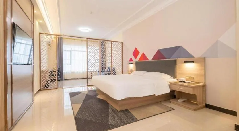 Bed in Borrman Hotel Guilin High-speed Railway North Station Evergrande Plaza