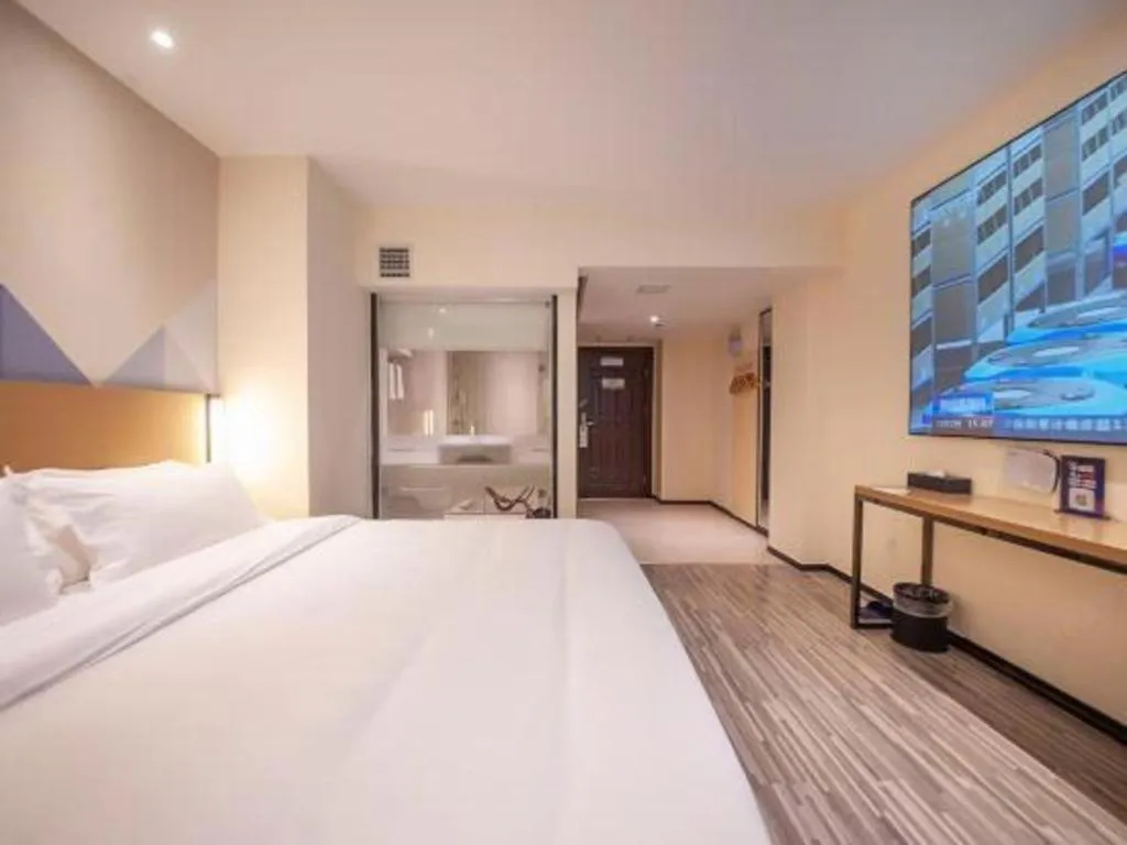 Bed in Borrman Hotel Guilin High-speed Railway North Station Evergrande Plaza