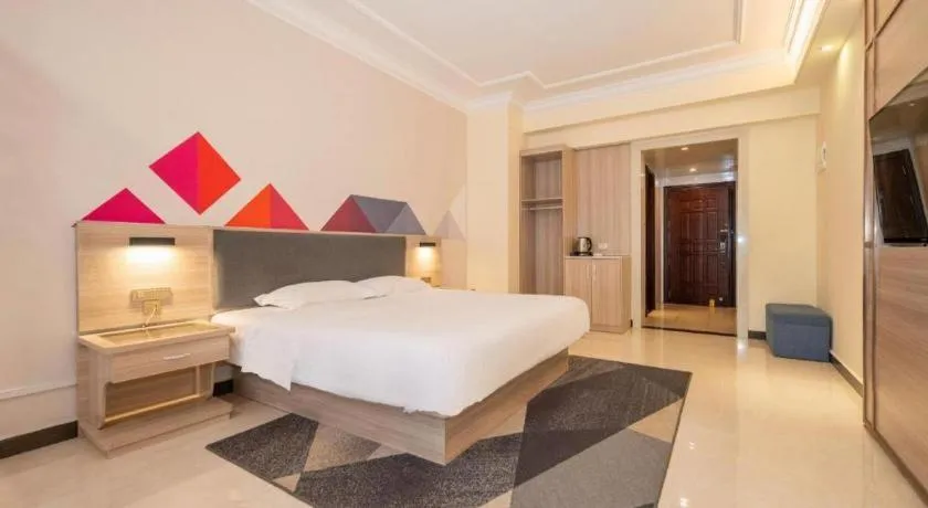 Bed in Borrman Hotel Guilin High-speed Railway North Station Evergrande Plaza