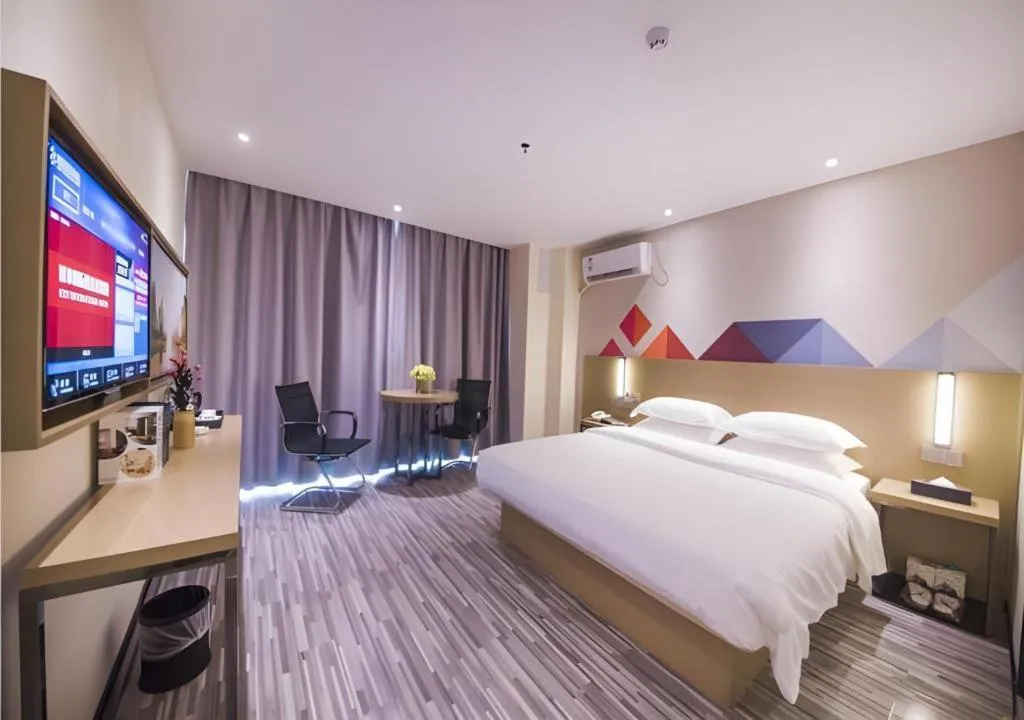 Bed in Borrman Hotel Guilin High-speed Railway North Station Evergrande Plaza
