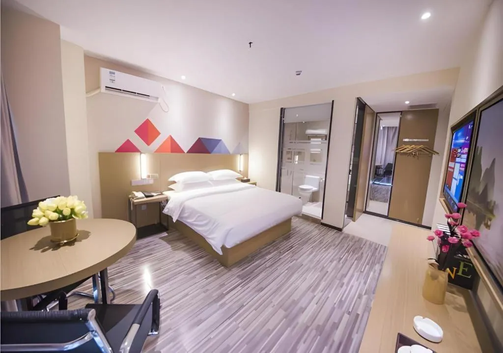 Bed in Borrman Hotel Guilin High-speed Railway North Station Evergrande Plaza