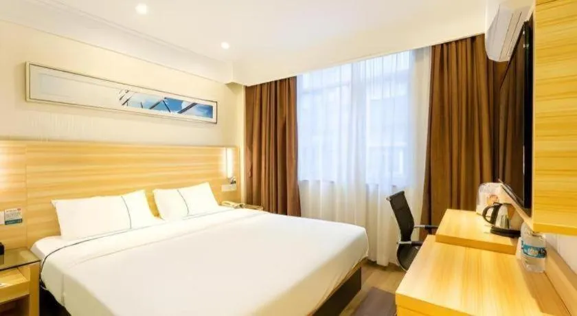Bed in City Comfort Inn Guangzhou Luyuan Road Taojin Metro Station
