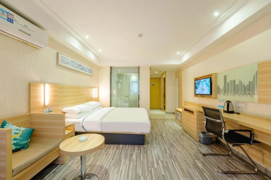 Bed in City Comfort Inn Guangzhou Luyuan Road Taojin Metro Station