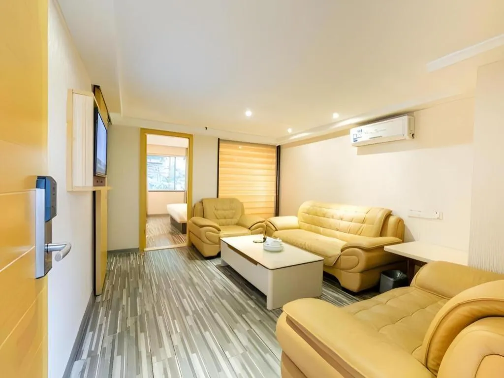 Bed in City Comfort Inn Guangzhou Luyuan Road Taojin Metro Station