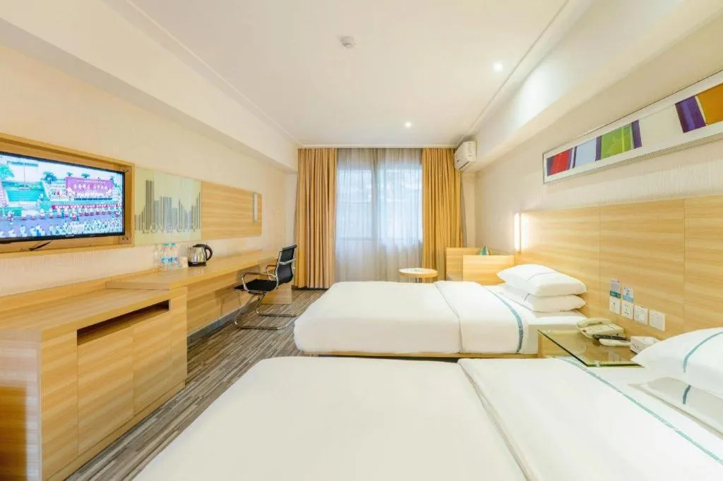 Bed in City Comfort Inn Guangzhou Luyuan Road Taojin Metro Station