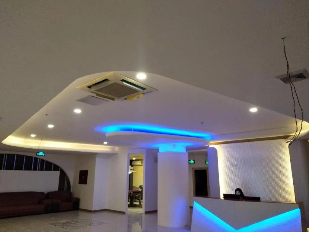 Ying Feng Yuan Hotel