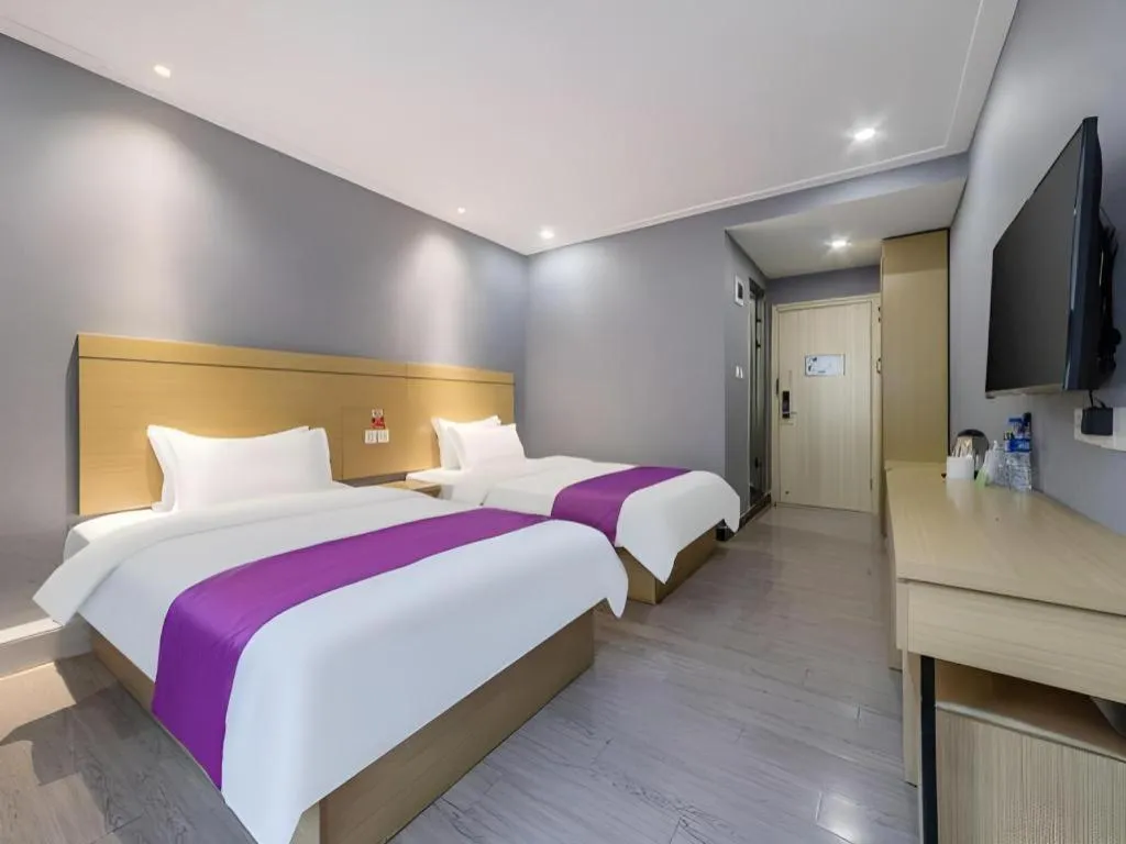 Bed in Ying Feng Yuan Hotel