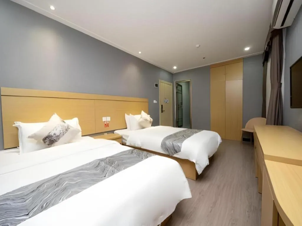 Bed in Ying Feng Yuan Hotel