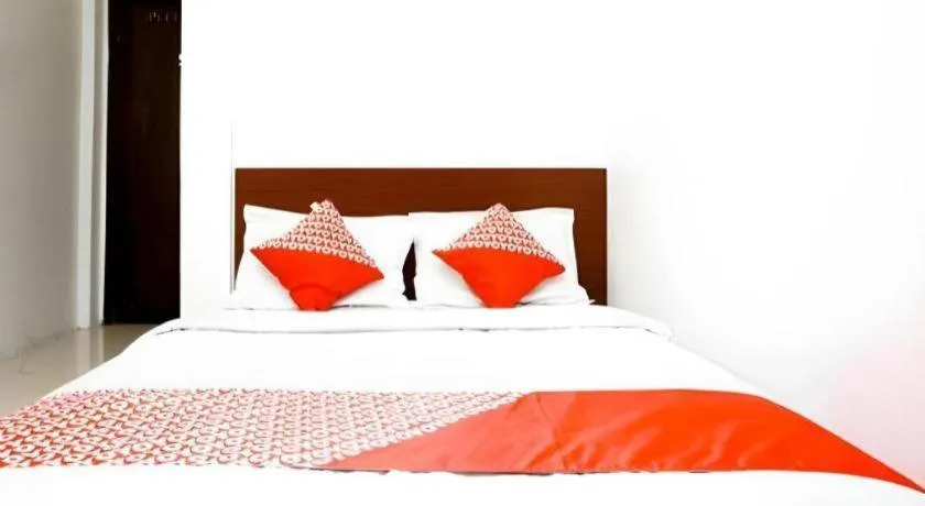 Bed in OYO Maleo Exclusive Residence near Universitas Kristen Maranatha