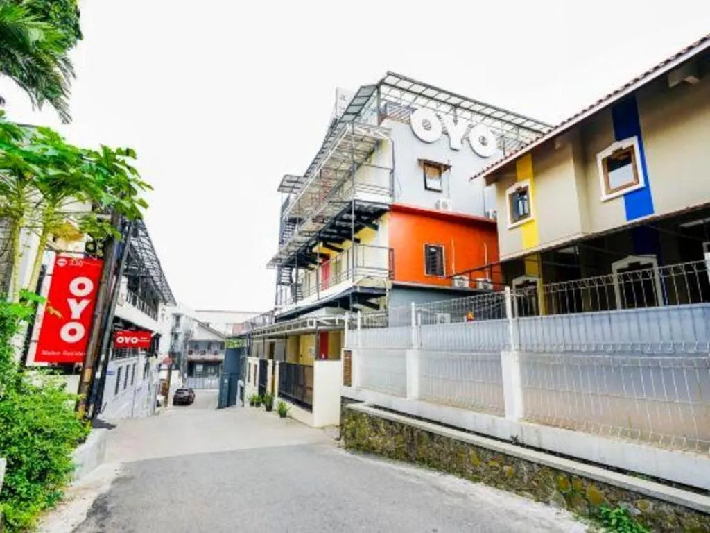 OYO Maleo Exclusive Residence near Universitas Kristen Maranatha