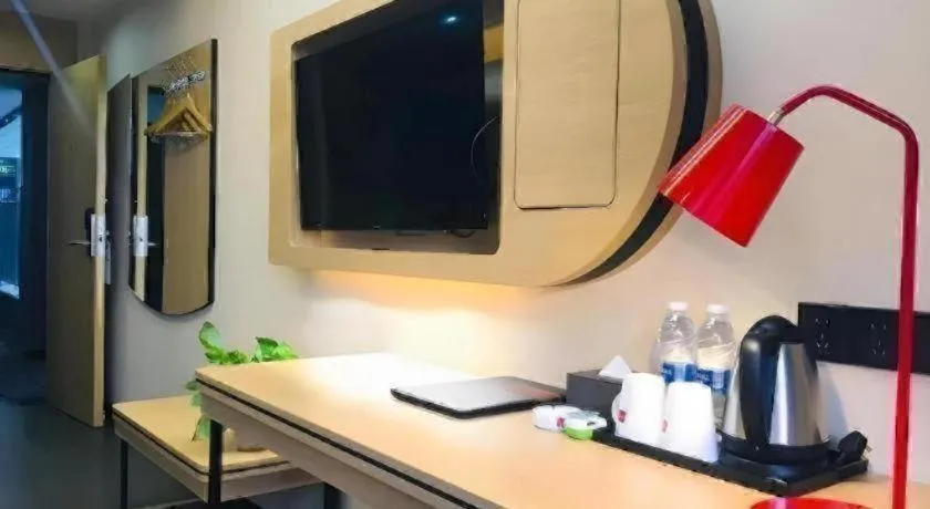 Thank Inn Hotel Anhui Chuzhou Fengyang County Bus Station