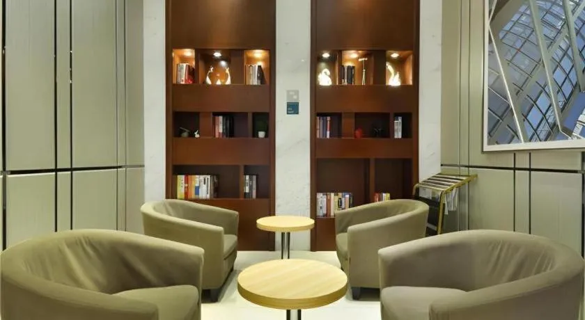 City Comfort Inn Wuhan Tianhe Airport Julong Avenue Metro Station