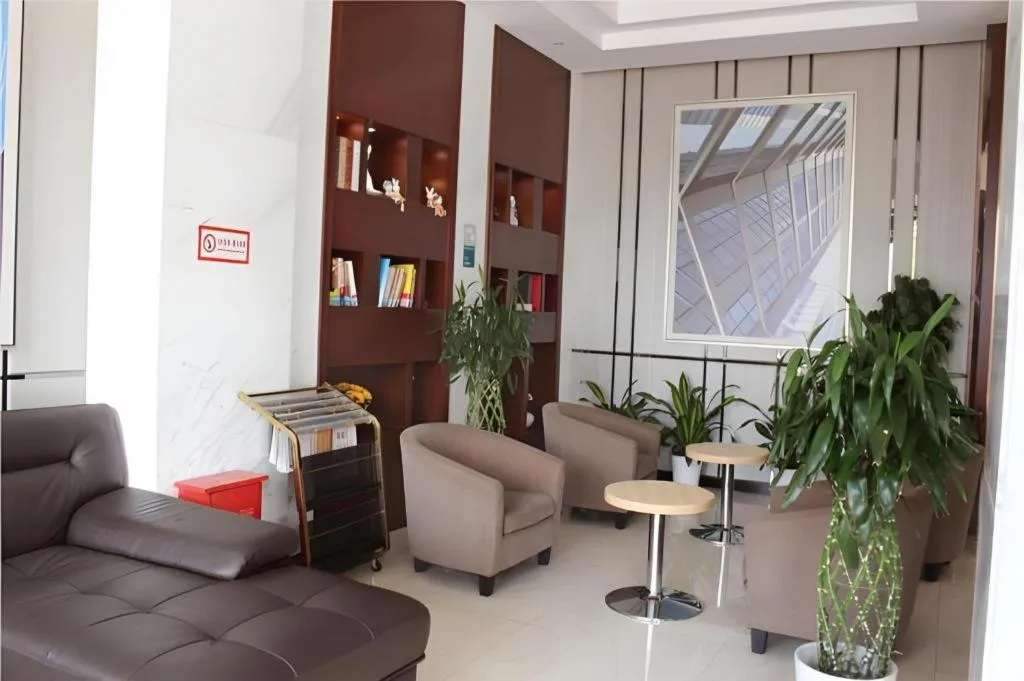 City Comfort Inn Wuhan Tianhe Airport Julong Avenue Metro Station