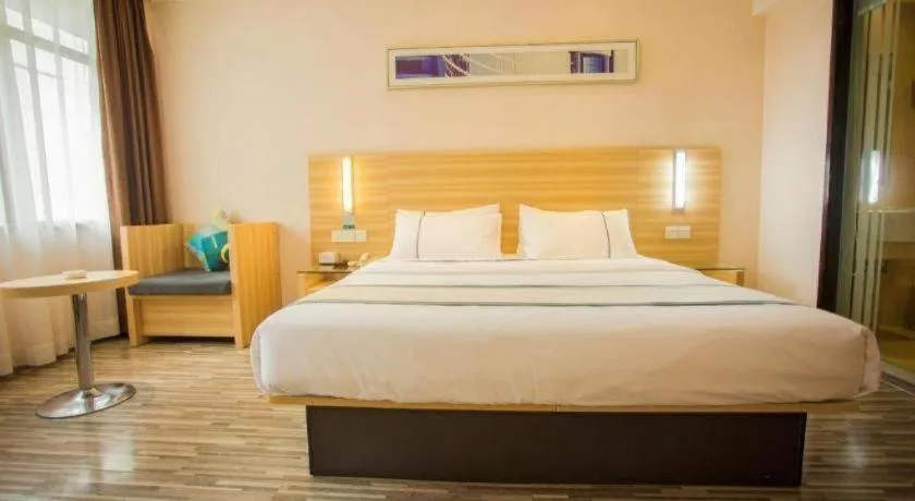 Bed in City Comfort Inn Wuhan Tianhe Airport Julong Avenue Metro Station