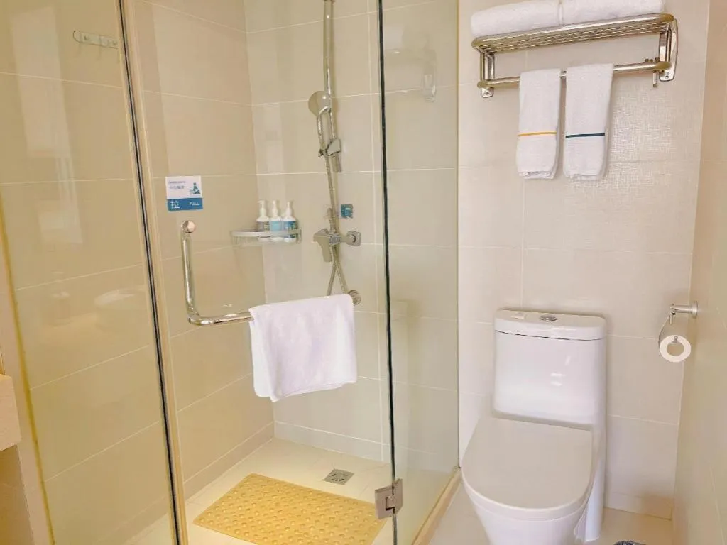 City Comfort Inn Wuhan Tianhe Airport Julong Avenue Metro Station