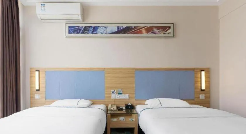 Bed in City Comfort Inn Guilin Xiangbi Mountain Park