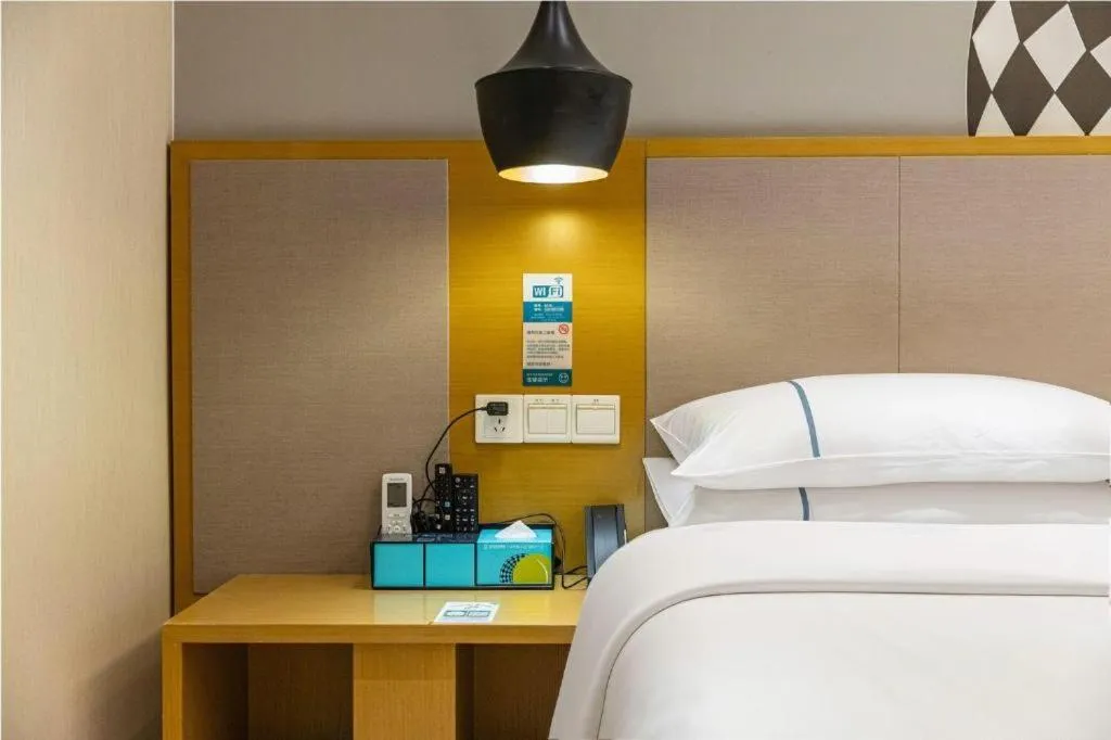 Bed in City Comfort Inn Suizhou Yanhe Avenue