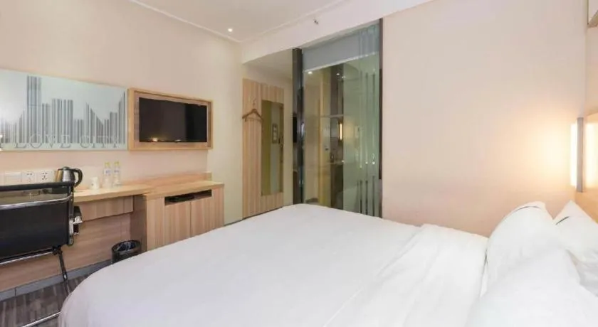 Bed in City Comfort Inn Nanning Dashatian Metro Station