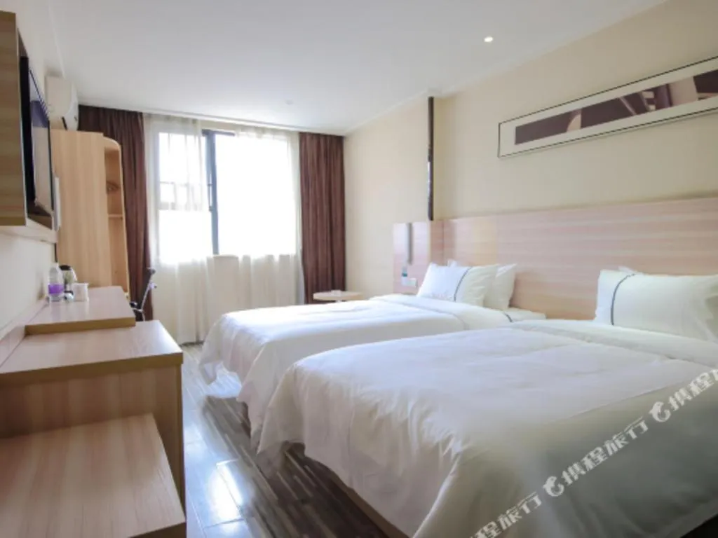 Bed in City Comfort Inn Nanning Dashatian Metro Station