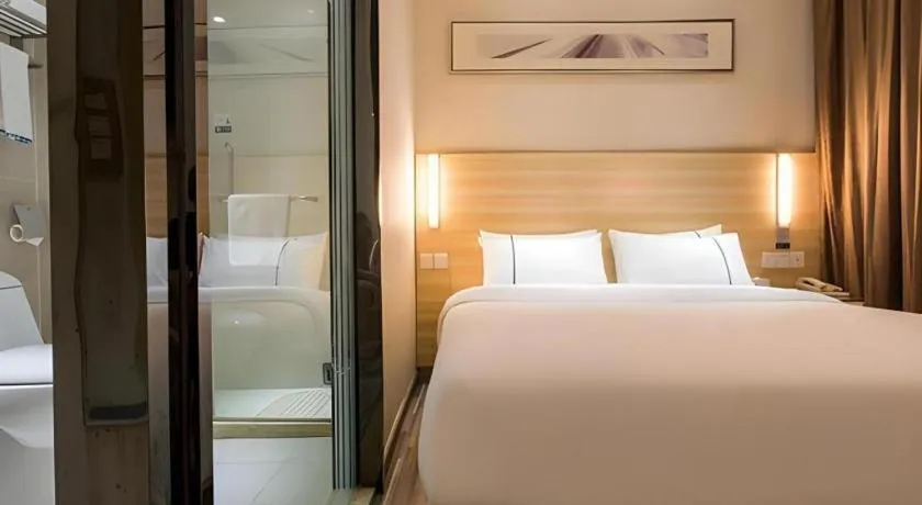 Bed in City Comfort Inn Nanning Dashatian Metro Station