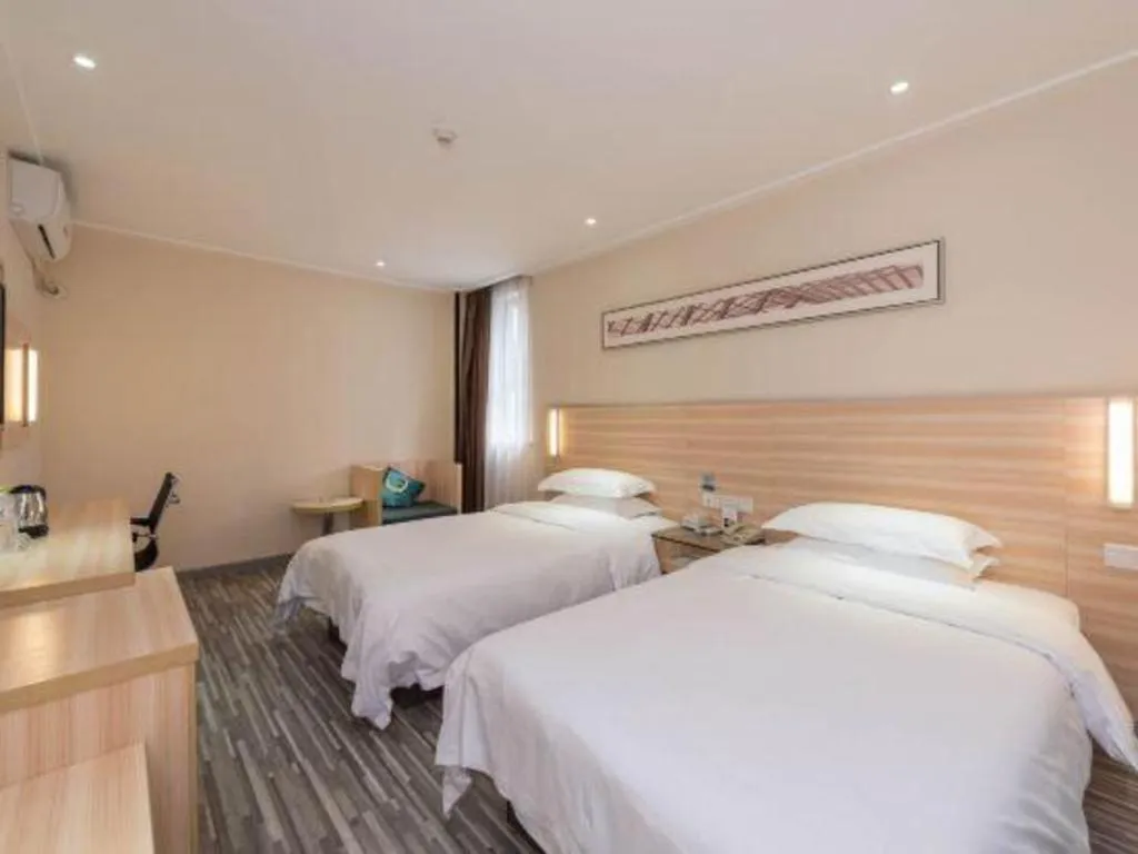 Bed in City Comfort Inn Nanning Dashatian Metro Station